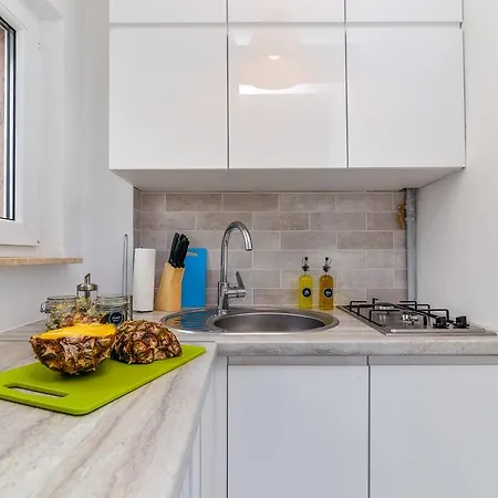 公寓 Rent Like Home - Apartament Zelazna II 华沙